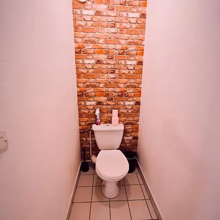 Mini-studio Avec Kitchenette Ou Confort Avec Frigo Et Tv - Parking En Option Sur Resa ! Chaville